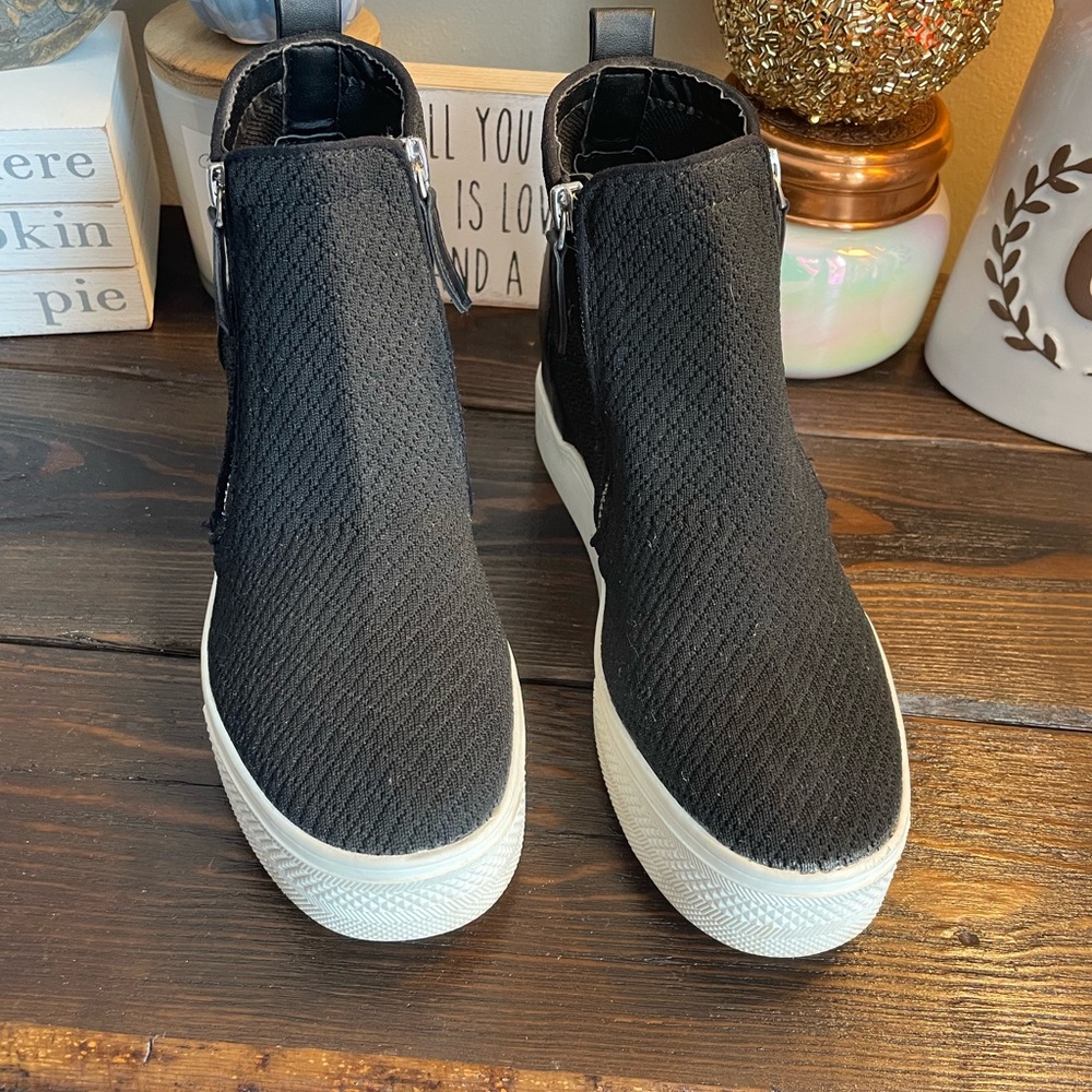 Steve Madden Wedge Sneaker size 7.5 - Picture 5 of 5